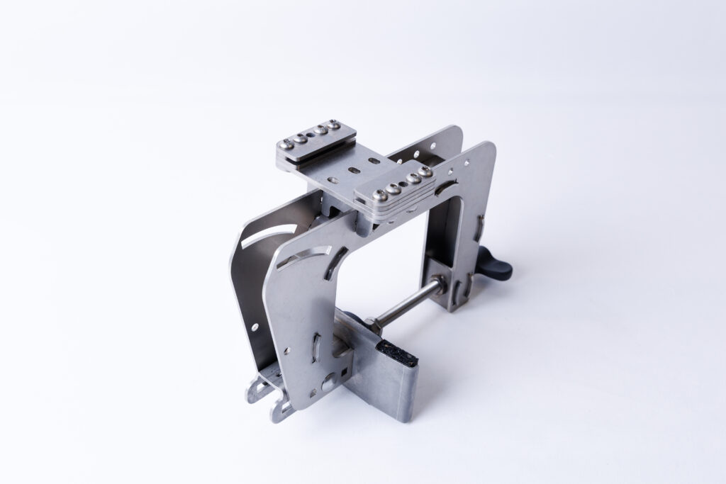 Klemmhalter 7cm Klemmweite mit Montageplatte