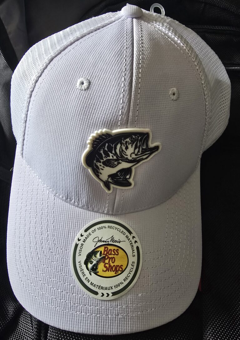 Bass Pro Shops Bass Performance Mesh-Back Cap – White mit *Bass aus Gummi auf der Front *